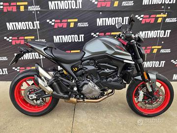 DUCATI Monster 797 Video 360