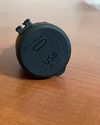 Prese DIN a USB per Ricarica Rapida Moto
