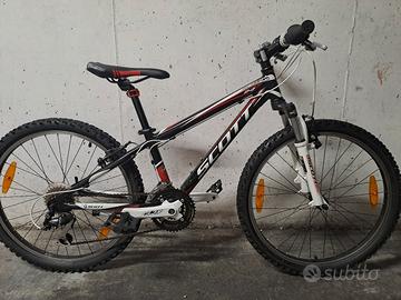 Bicicletta MTB SCOTT Junior Racing. 