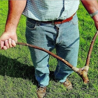 Rabdomante acqua per pozzo