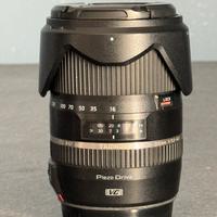 Obiettivo fotografico tamron 16-300 per canon