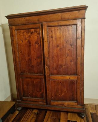 Armadio in legno