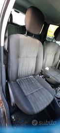 DACIA DUSTER 2012 - TAPPEZZERIA
