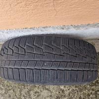 4 PNEUMATICI INVERNALI NOKIAN 215/55/R 17