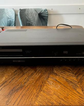 Videoregistratore Samsung Combo VHS e DVD