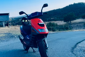 aprilia sr
