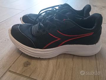 Scarpe Diadora Nuove