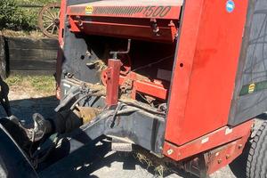 ROTOPRESSA CARRARO 1500 PER TRATTORE