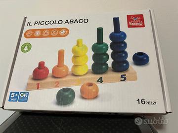 Piccolo Abaco in legno e gioco