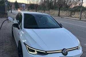 Volkswagen Golf GTI 8