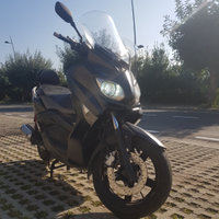 Yamaha X-MAX 250