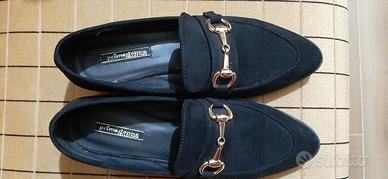 mocassini scamosciati nere.