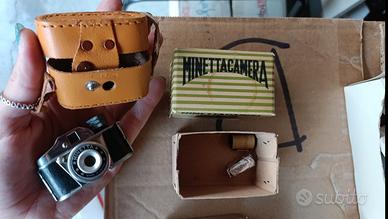 Fotocamera Minetta Vintage in Miniatura