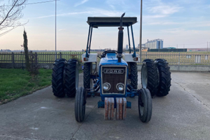 Trattore Ford 2600