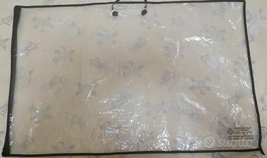 Custodia trasparente in plastica porta abiti