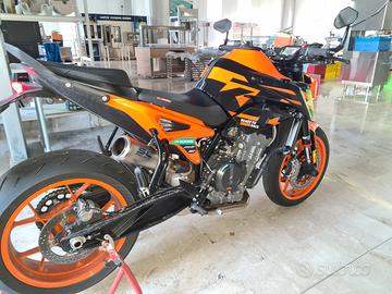 KTM 890 Duke - 2024