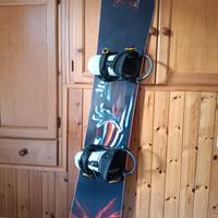 snowboard 155 cm più attacchi 