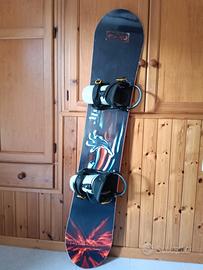 snowboard 155 cm più attacchi 