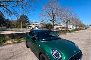 Mini Cooper 1.5 - British Racing Green