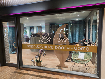 Negozio parrucchiere Donna e Uomo