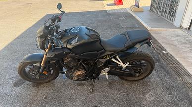 Honda CB650R 2022 nera, 33.000 km, kit A2 Honda