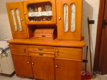 Mobile da cucina  o stanza da pranzo 