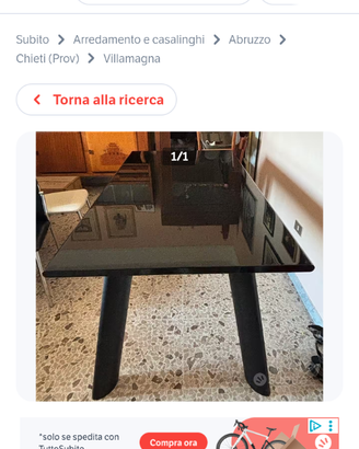 Tavolo nero robusto