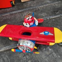 aereo distributore m& m's