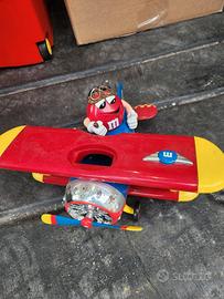 aereo distributore m& m's