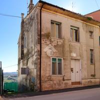 CASA SEMINDIPENDENTE A FERMO