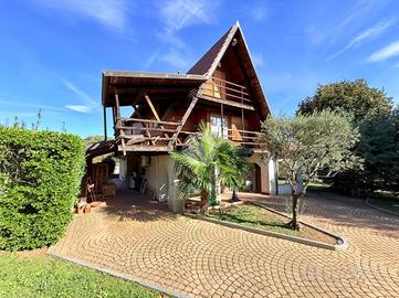 VILLA SINGOLA A FORNO CANAVESE