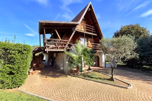 VILLA SINGOLA A FORNO CANAVESE