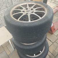 Gomme con cerchi in lega 195/50R15