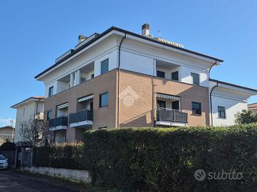 3 LOCALI A VILLA CORTESE