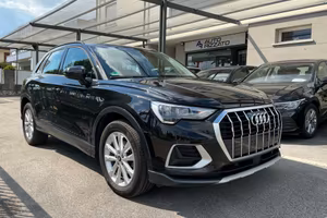 Audi Q3 35 TDI S TRONIC ADVANCED - interni pelle