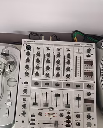 consolle dj 2 giradischi + mixer