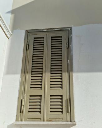 Persiana In Ferro A Due Ante Per Finestra
