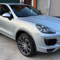Porsche Cayenne 3.0 Diesel Platinum Edition