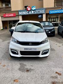 Aixam City Emotion Bianco perla tetto nero Anno 20