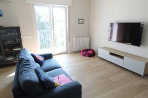 Appartamento di 120 m² con 4 locali e box auto a L