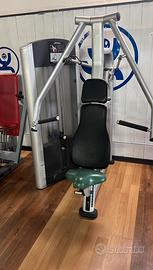 Chest press convergente  life fitnes
