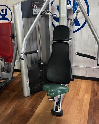 Chest press convergente  life fitnes