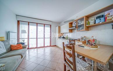 GALLARATE - BILOCALE CON BOX E CANTINA