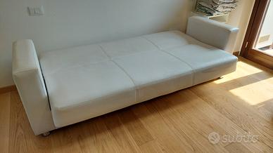 Divano letto in pelle a 4 posti