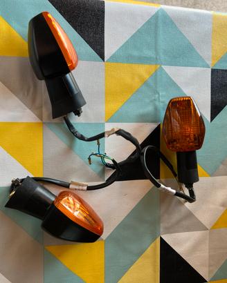 Frecce moto e scooter originali OEM - NUOVE