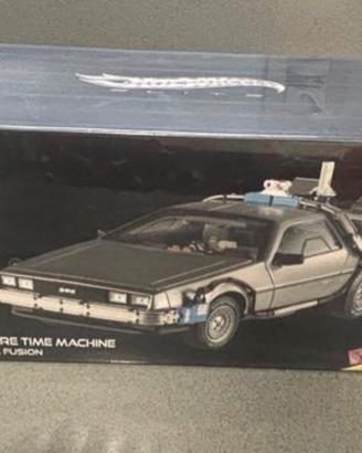 Hot Wheels Delorean Back to the future. 1:18