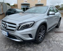 Mercedes-benz GLA 200d 4Matic Premium - !! TETTO !