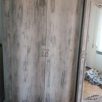 Armadio anni '50 stile Chippendale riverniciato