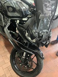 Yamaha r3 - moto intera e per pezzi di ricambio