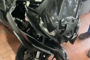 Yamaha r3 - moto intera e per pezzi di ricambio